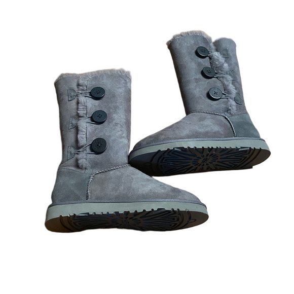 Ugg Bailey Button Triplet Grey Boots - size 9 - Picture 1 of 11